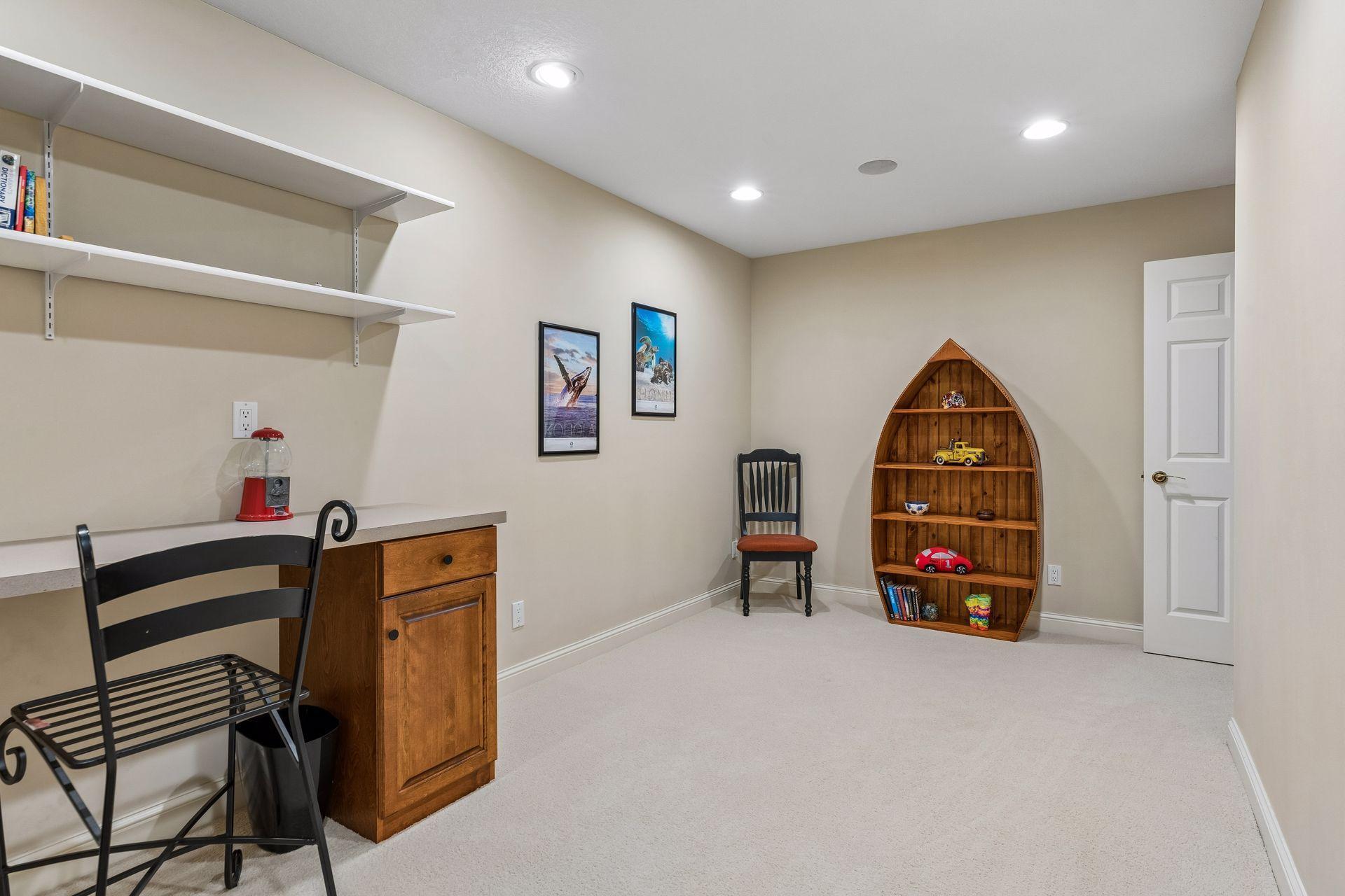 13521 114th Avenue North - Spacecrafting - 0059.jpg