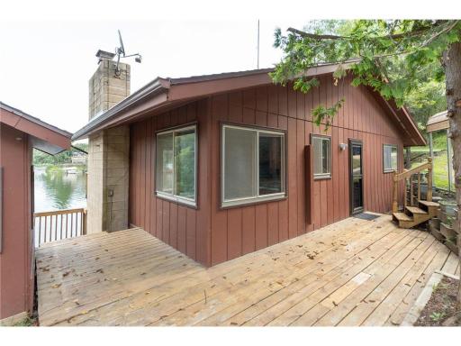 40402 Ryans Bay Road, Zumbro Falls, MN 55991