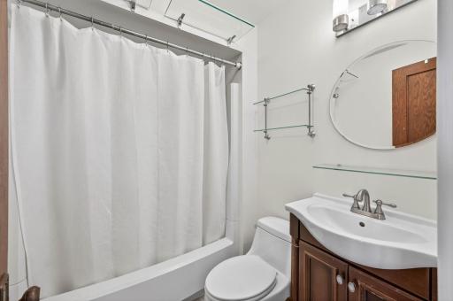391 Laurel Avenue, 304, Saint Paul, MN 55102