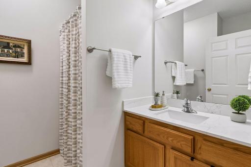 19704 Canary Path, 102, Farmington, MN 55024
