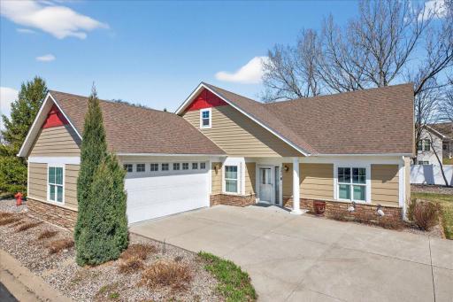 Photo for 342 E Travelers Trail, Burnsville, MN 55337 - listing #7045156 Welcome to 342 Traveler Trail. One level living in a great location. No interior or exterior steps.