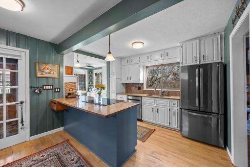 Updated kitchen with new dishwasher