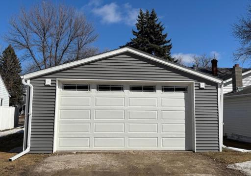 105 Arnold Ave N Garage.jpeg