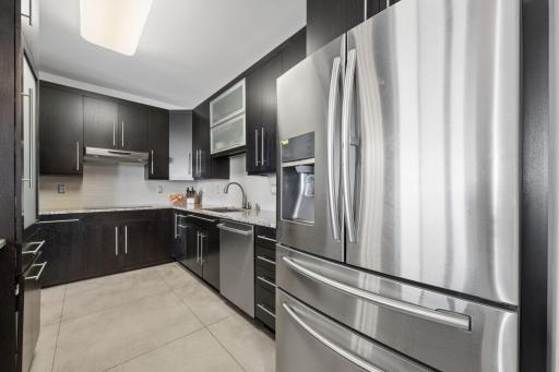SS appliances , granite countertopss11_img_0346.jpg