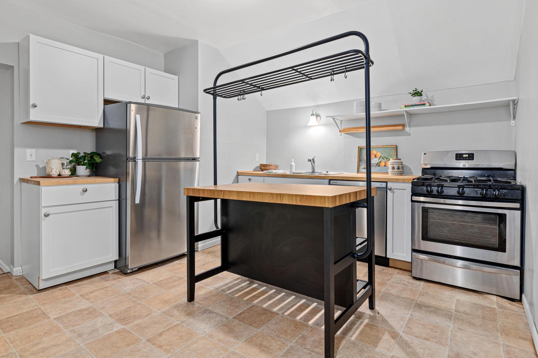 2314 NE 2nd St, Minneapolis, MN-18.jpg