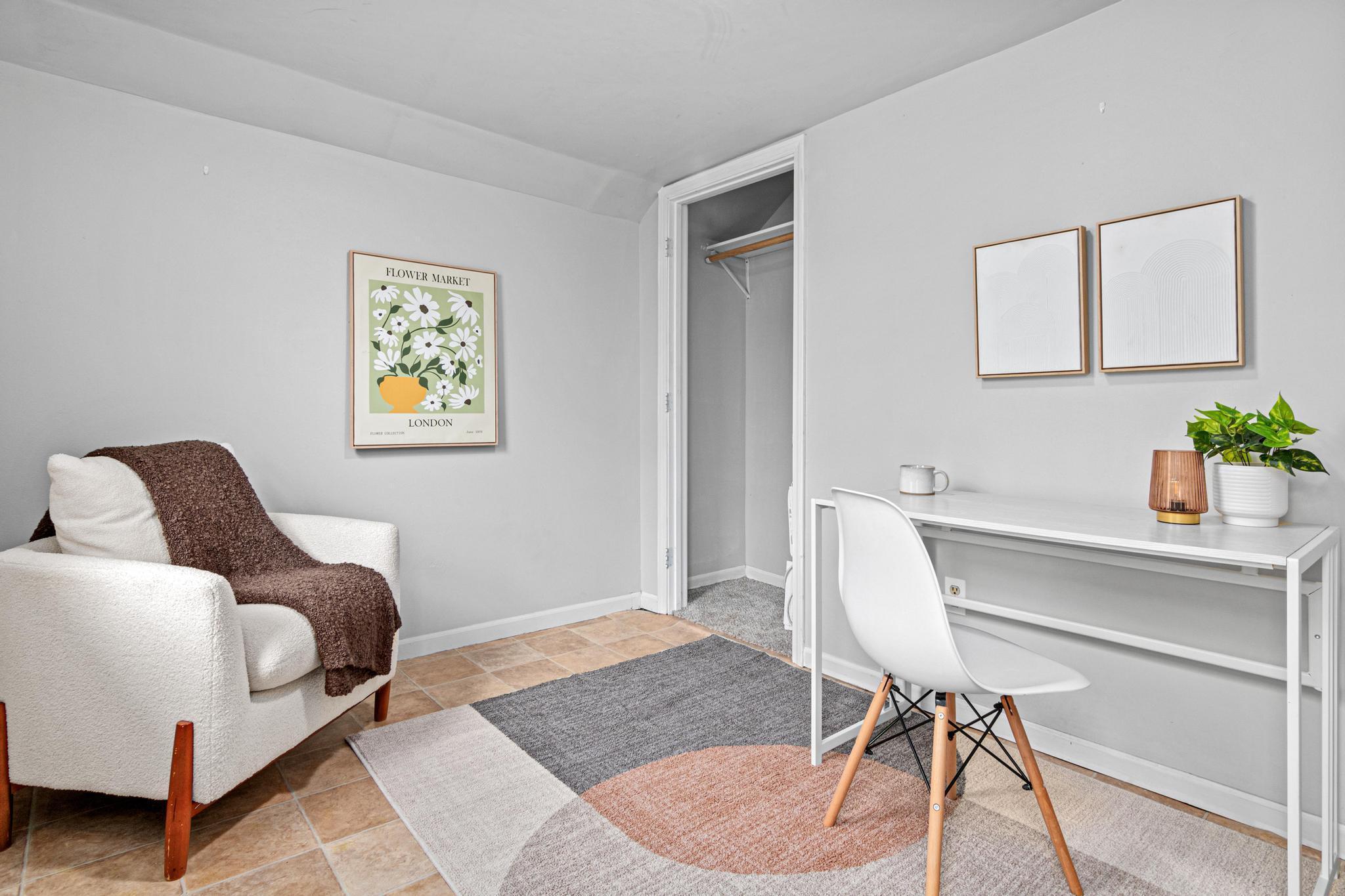 2314 NE 2nd St, Minneapolis, MN-14.jpg