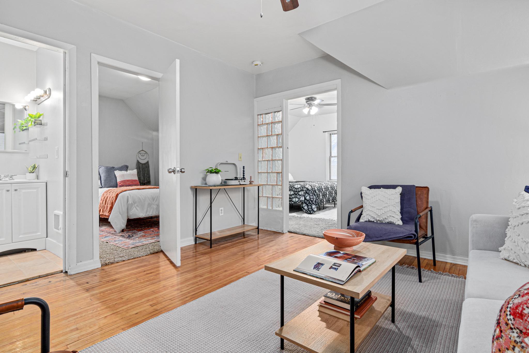 2314 NE 2nd St, Minneapolis, MN-10.jpg