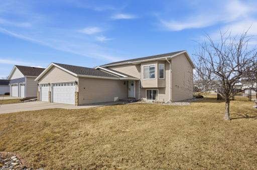 1122 5th Avenue W, West Fargo, ND 58078