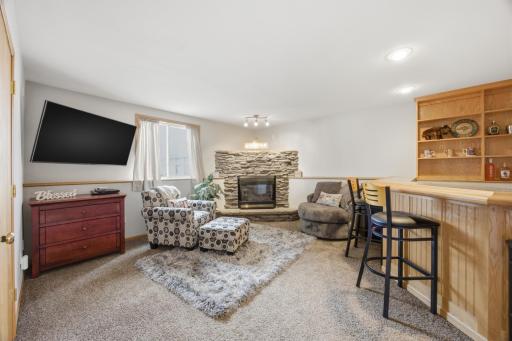 1122 5th Avenue W, West Fargo, ND 58078
