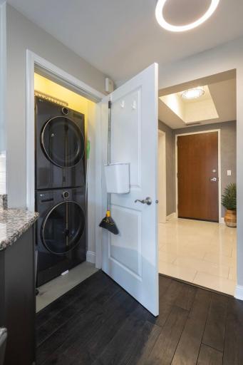 Carlyle 607 - Stacking washer/dryer in unit
