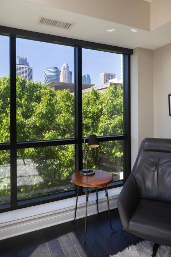 Carlyle 607 - AND S/SW views to skyline