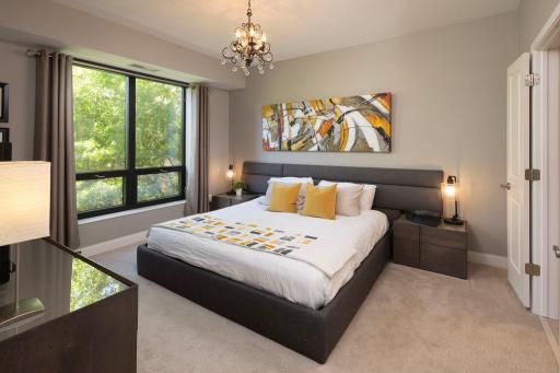 Carlyle 607 - Primary bedroom large enough for a king bed