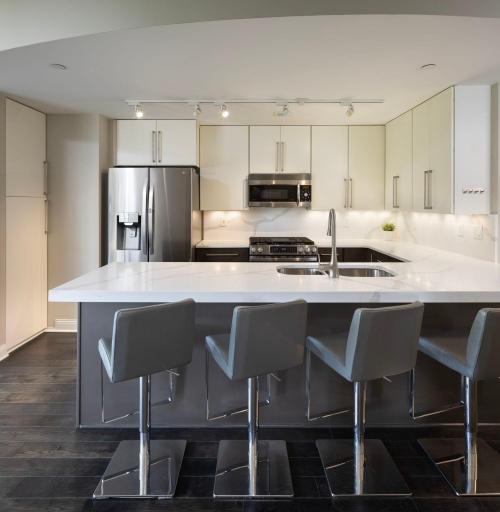 Carlyle 607 - Updated kitchen, with new quartz countertops and backsplash