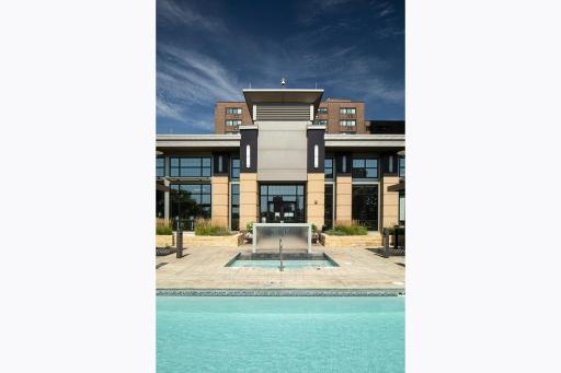 The Carlyle Amenity Deck - Hot Tub/Spa - available 365 days with snow melt system
