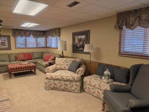 209 S 10th Street, Montevideo, MN 56265
