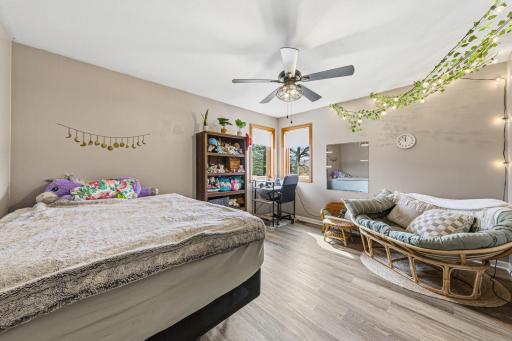 616 Ridge Road, Henderson, MN 56044