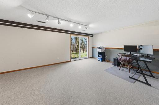 616 Ridge Road, Henderson, MN 56044