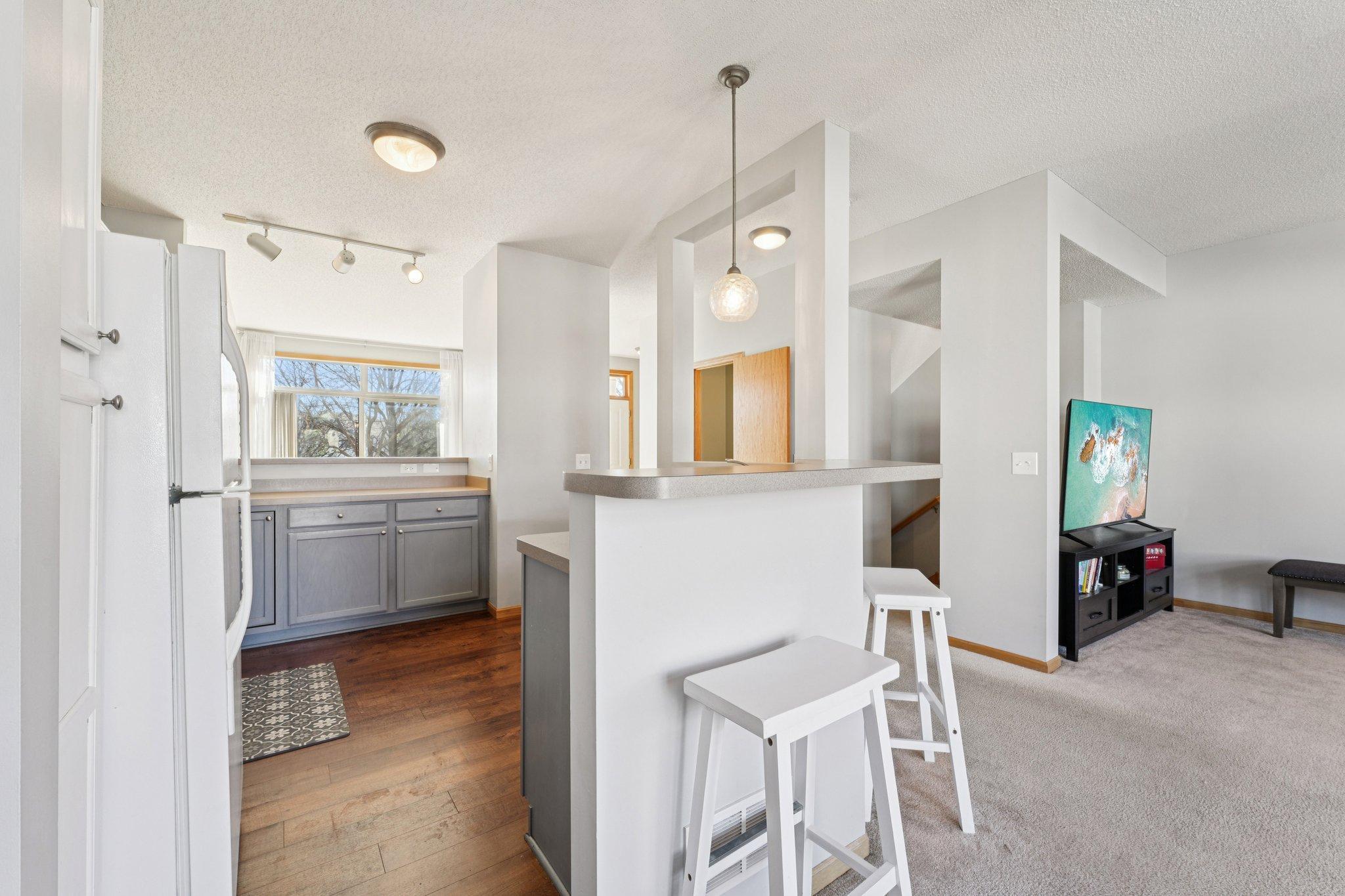 23-web-or-mls-Zane Ave N-S1104-023.jpg