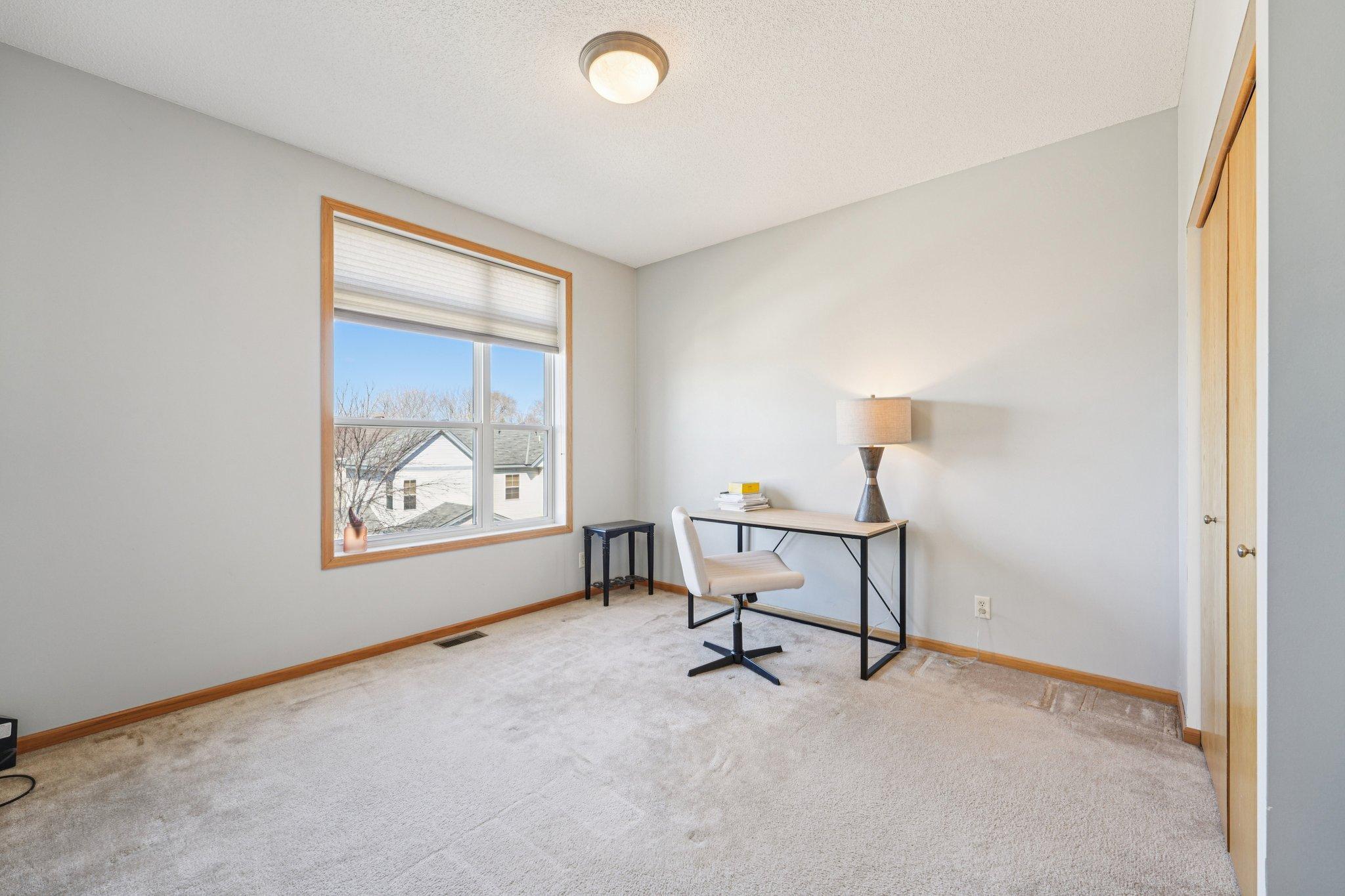 34-web-or-mls-Zane Ave N-S1104-034.jpg