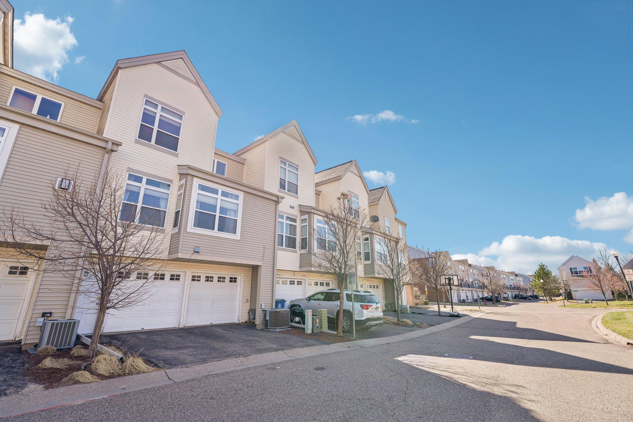 38-web-or-mls-Zane Ave N-S1104-038.jpg