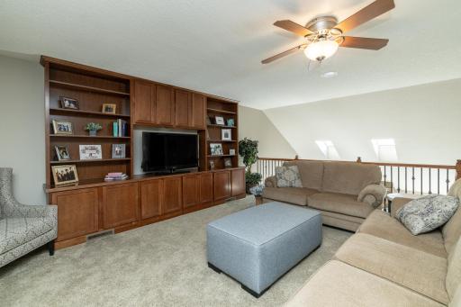 1454 Steeplechase Lane, 18, Eagan, MN 55122