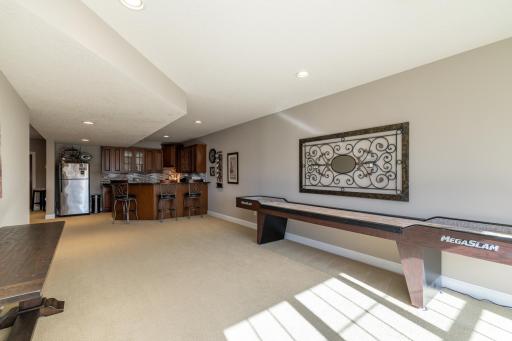1454 Steeplechase Lane, 18, Eagan, MN 55122