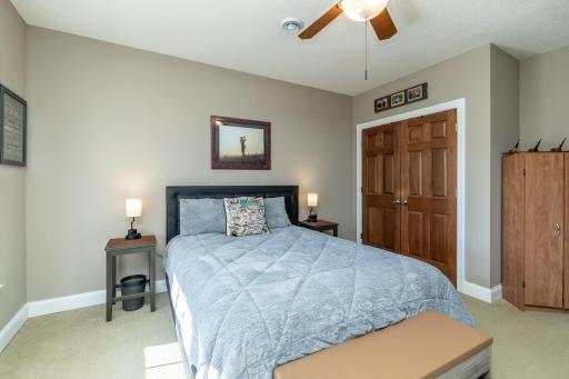 1454 Steeplechase Lane, 18, Eagan, MN 55122