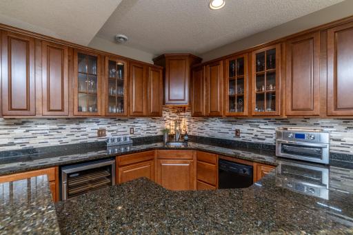 1454 Steeplechase Lane, 18, Eagan, MN 55122