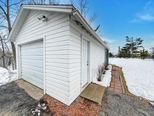 610 15th Street NW, Bemidji, MN 56601