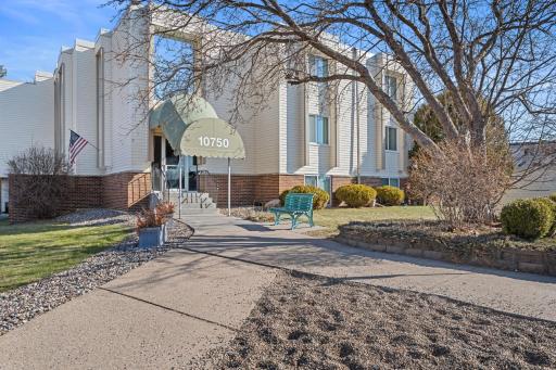 10750 Rockford Road, 313, Minneapolis, MN 55442