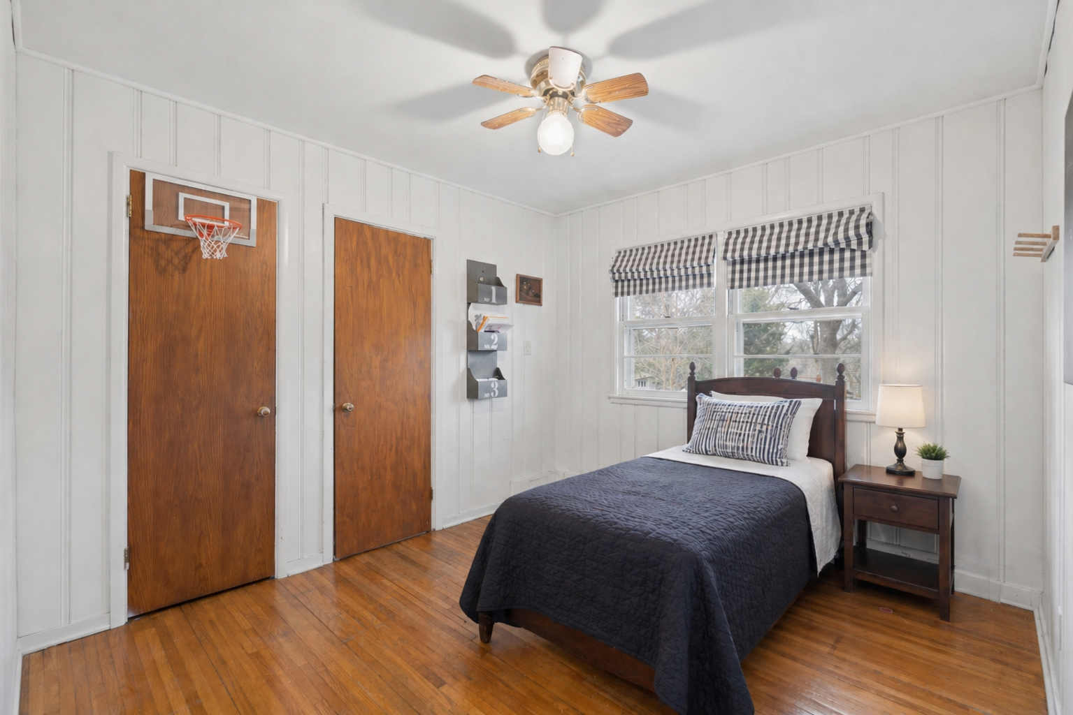 2820 Washta Bay 3rd Bdrm, Mainfloor