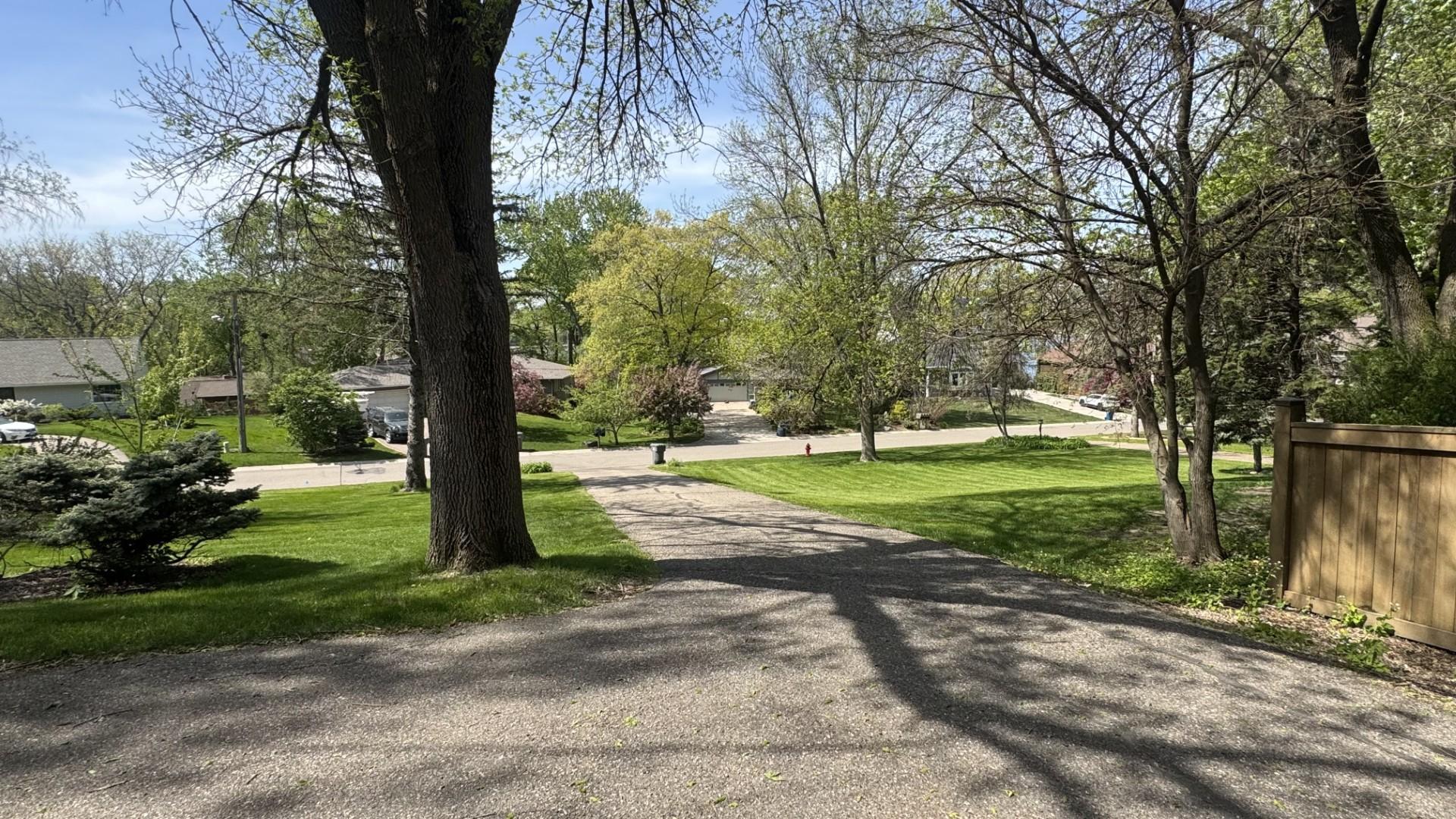 2820 Washta Bay front yard.jpg