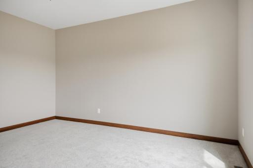 1306 18th Street NE, Austin, MN 55912