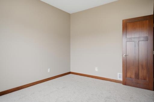 1306 18th Street NE, Austin, MN 55912