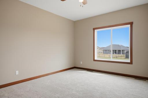 1306 18th Street NE, Austin, MN 55912
