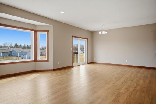 1306 18th Street NE, Austin, MN 55912
