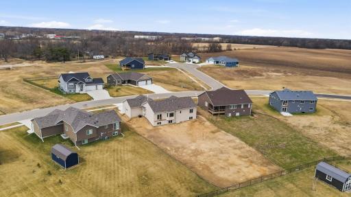 1306 18th Street NE, Austin, MN 55912
