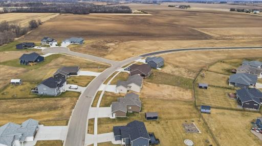 1306 18th Street NE, Austin, MN 55912