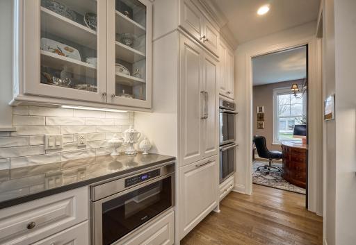 208 Byrondale Avenue, Wayzata, MN 55391