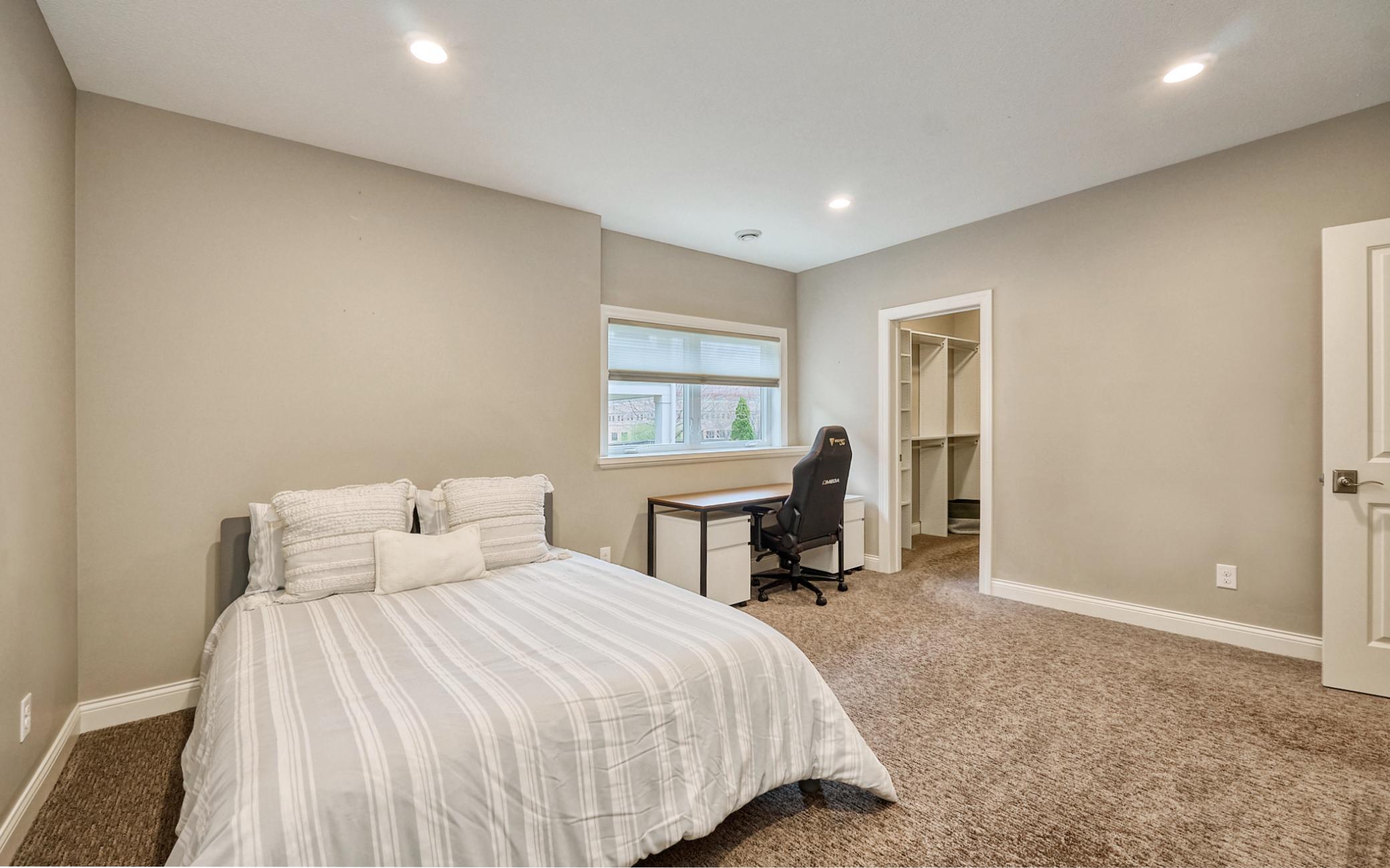 Bedroom LL.jpg