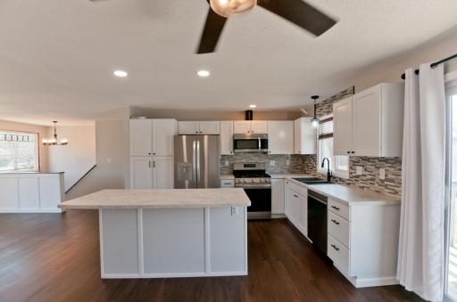 932 Yorkshire Avenue, Rice Lake, WI 54868