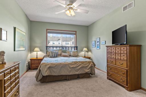 5787 Prairie Ridge Drive, 123, Shoreview, MN 55126