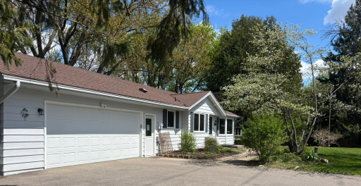 15800 Valley View Road, Eden Prairie, MN 55344
