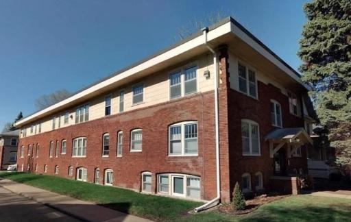 1703, 1702 Ashland and Laurel Avenue, Saint Paul, MN 55104