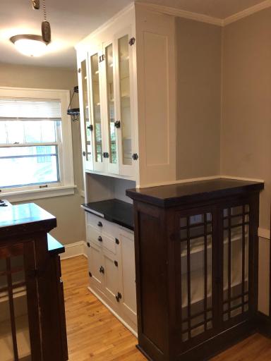 1703, 1702 Ashland and Laurel Avenue, Saint Paul, MN 55104