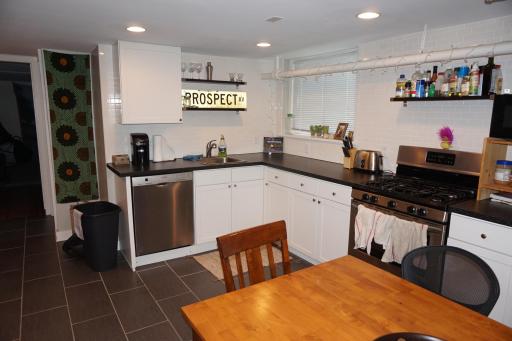 1703, 1702 Ashland and Laurel Avenue, Saint Paul, MN 55104