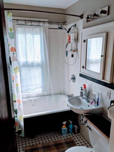 1703, 1702 Ashland and Laurel Avenue, Saint Paul, MN 55104
