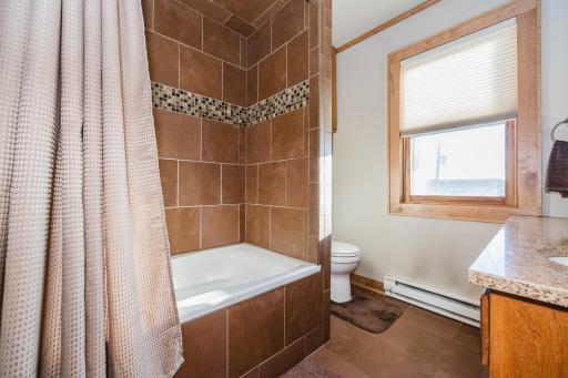 1053 Lake Avenue, Detroit Lakes, MN 56501