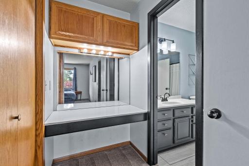 16408 Griffon Trail, Lakeville, MN 55044