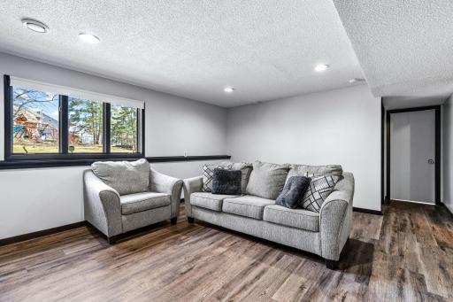16408 Griffon Trail, Lakeville, MN 55044